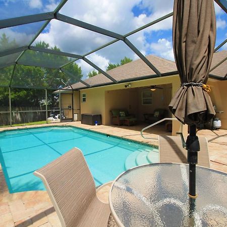 Heated Saltwater Pool, Newly Furnished, Close To Shopping And More - Villa Tropical Paradise Cape Coral Exterior photo